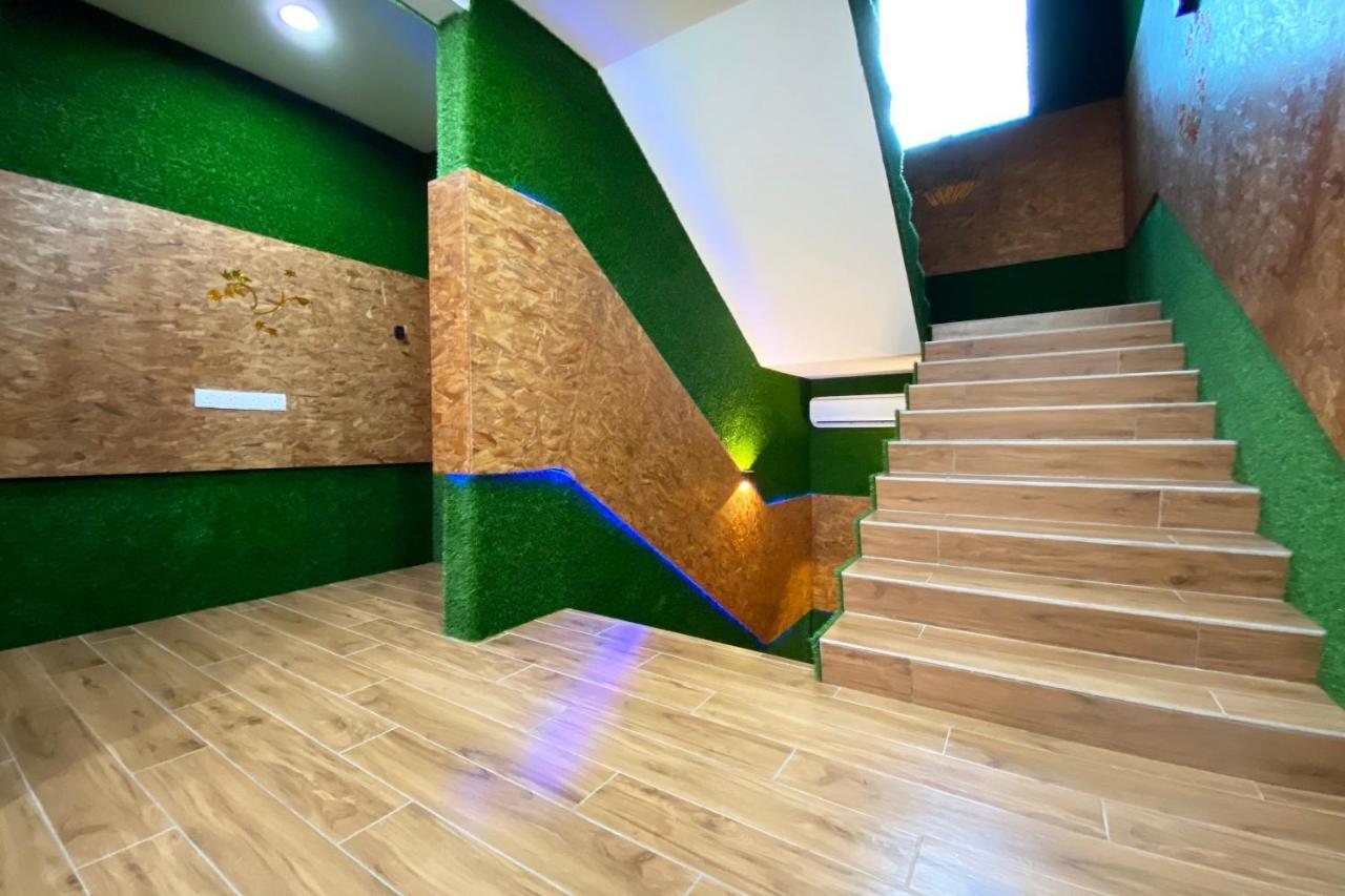 OYO 90262 Kota Kinabalu Homestay, Villa&Suite Boutique Kampong Guidan Luaran gambar