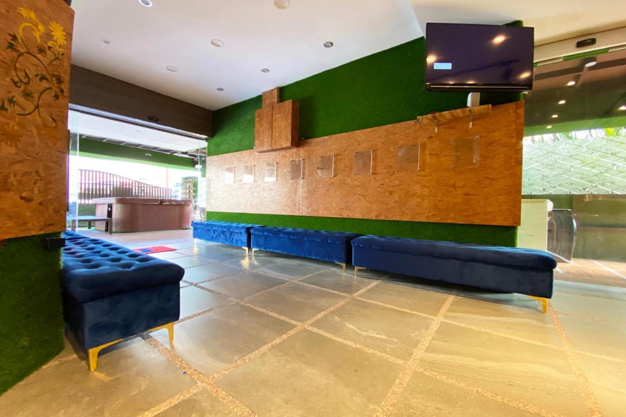 OYO 90262 Kota Kinabalu Homestay, Villa&Suite Boutique Kampong Guidan Luaran gambar