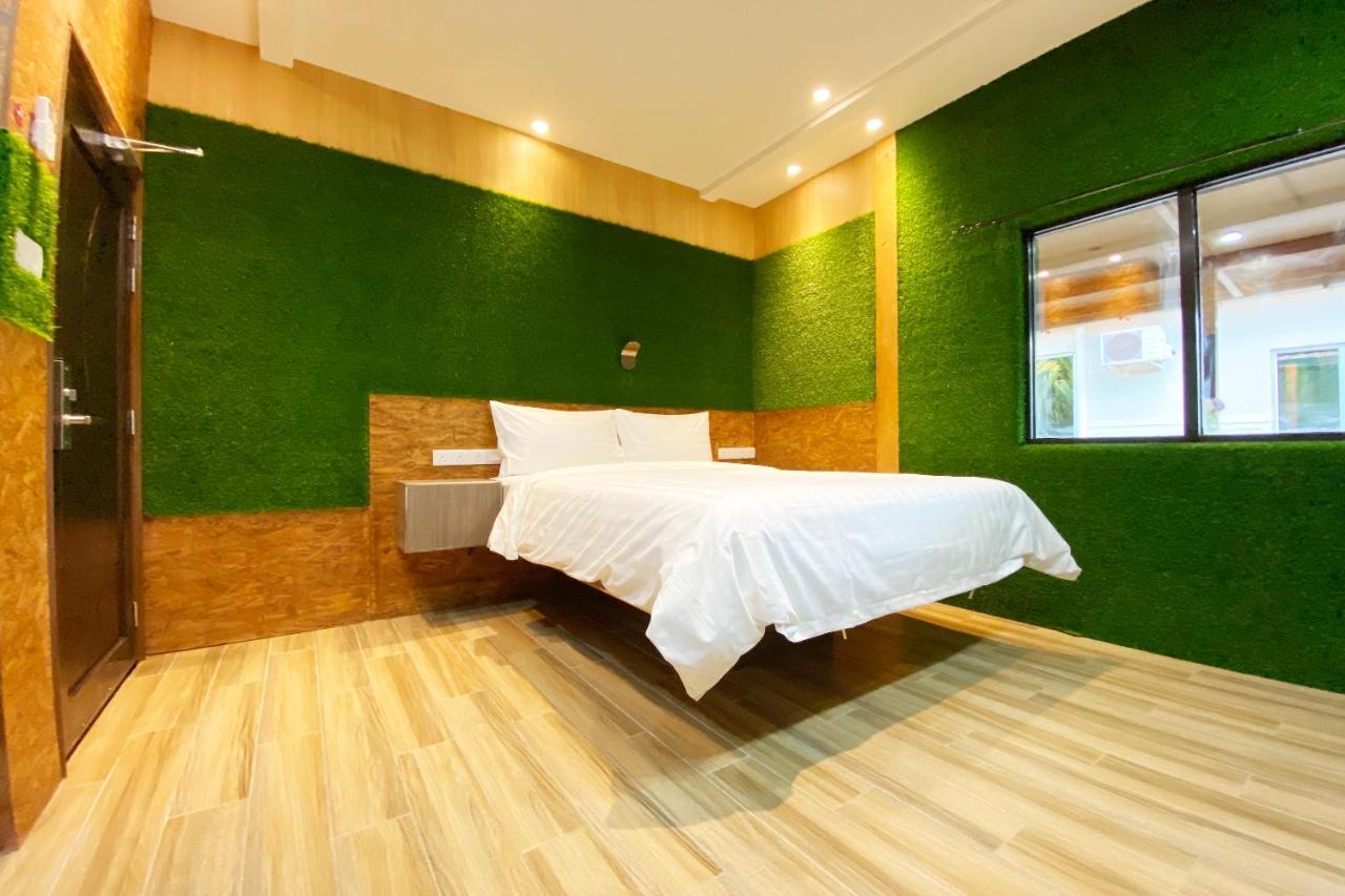 OYO 90262 Kota Kinabalu Homestay, Villa&Suite Boutique Kampong Guidan Luaran gambar